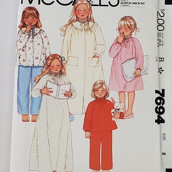 Vintage 80s McCalls Pattern 7694 Girls Night Gown Robe Pajama Prairie Sz 8 Uncut - Picture 1 of 2